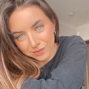 Meet your Posher, Camille